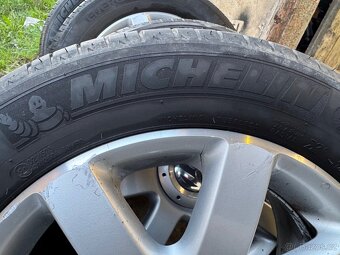 Originální VW alu kola R16 s pneu 205/55/16 Michelin - 12