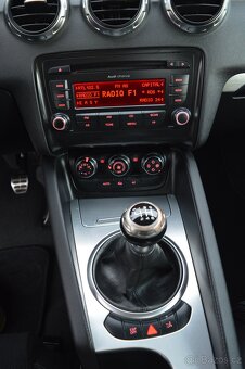Audi TT 2.0TFSi - 147kw , S-Line , bez koroze - 12