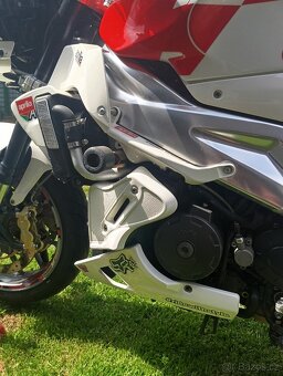 Prodám Aprilia tuono RSV 1000 rr rv 2010 - 12