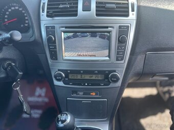 Toyota Avensis - 12