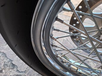 Suzuki Intruder C800 - 12