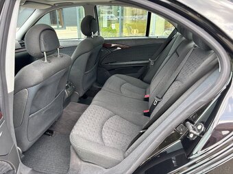 Mercedes-Benz Třídy E, 220 CDi 110kW Automat - 12