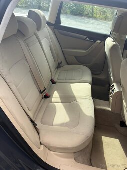 Volkswagen Passat Variant 2.0 TDI 125 kW • 4x4 • DSG • Kombi - 12