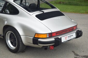 Porsche 911 SC 1982 - 12