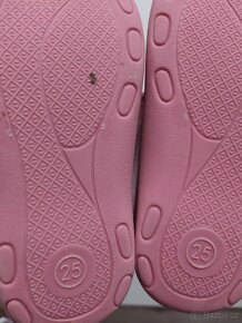 Dětské boty, papuče, gumáky, sandály apod. (B) - 12