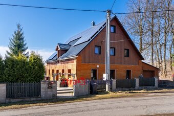Prodej rodinného domu 325 m2, ev.č. 00033 - 12