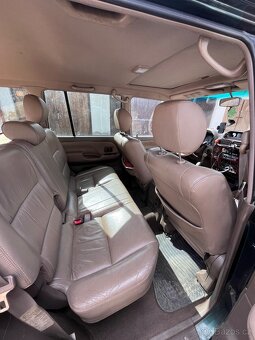 Toyota Land Cruiser - 12