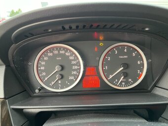 bmw e61 530ix m-paket 190kW - 12