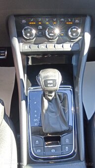 ŠKODA   KAROQ   SCOUT   2,0 TDI   4x4    DSG - 12