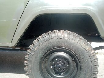 Prodám Uaz 469 benzín - plyn - 12