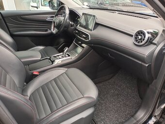 MG EHS PHEV Luxury 1.5 190kW AUT. 77tkm Panorama kam 360° - 12