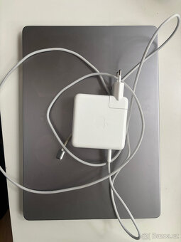 MacBook Pro 14" M1 Pro 2021 Vesmírně šedý - 12