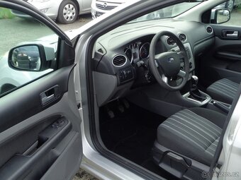 Ford Focus 1,6 16V kombi dovoz.STK,novývýfuk,parksenzory - 12