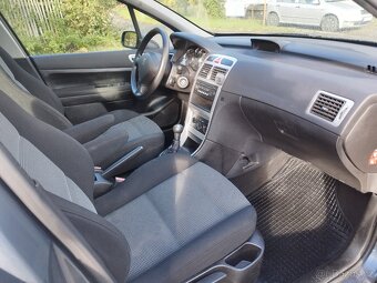 Peugeot 307 SW 1.6HDi 106tis.km - 12