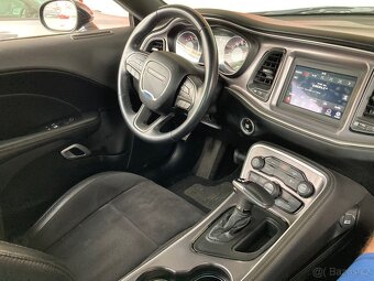 DODGE CHALLENGER 4x4 v6 225kw - 12