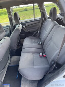 Toyota RAV4 2.0 D-4D 85kw - 12