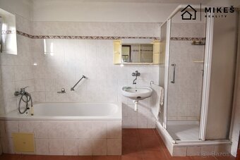 Prodej rodinného domu - 12