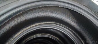 215/55/17 98W Goodyear Efficient DOT 2022, 6.8mm-6.2mm. - 12