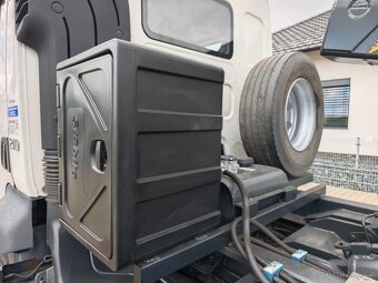 VOLVO FL 210, 16t, nový 10t hákový nosič - 228 000 km - 12