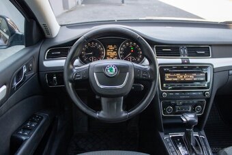 Škoda Superb Combi 2.0 TDI CR 140k Elegance DSG - 12
