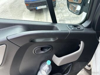 Nissan NV400 2.3 dCi - 12