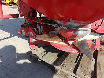 2000L Nizozemské rozmetadlo LELY CENTERLINER SL - 12