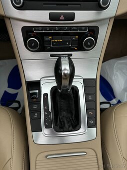VOLKSWAGEN PASSAT 2.0 TDI 103 kW AUTOMAT – 2011 - 12
