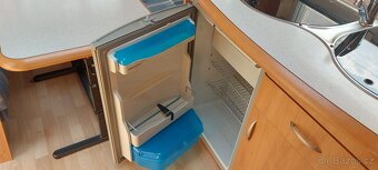 karavan hobby 460 ufe 2005/Mover /Předstan /Baterie - 12