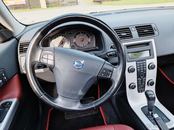 VOLVO C30 SUMMUM 2.0D 110KW 5 VÁLEC , AUTOMAT, XENON, KŮŽE - 12