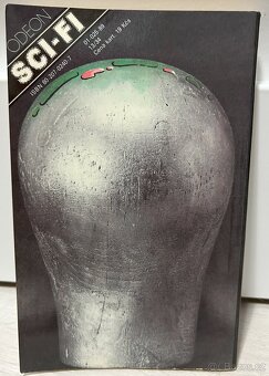 Sci-fi a fantasy knihy - 12