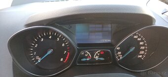 Ford KUGA 1,5 i 110kw velmi pěkná - 12