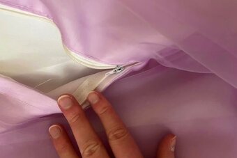 Maturitní/plesové šaty světle fialové - 12