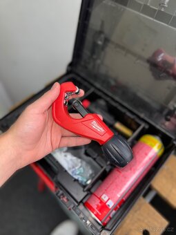 Zánovní nářadí + přebytek - 12