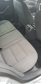 VW GOLF V 1.9Tdi - 12