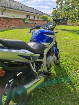 Suzuki GS 500 - 12
