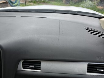 Mitsubishi Outlander PHEV 2.0i - 2014 - 12