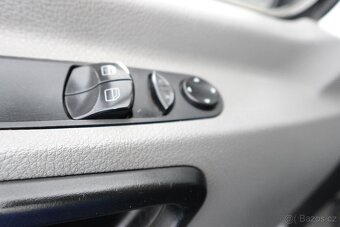 MB SPRINTER 513 DVOJKABINA 7 MÍST SKLÁPĚČ + HYDRAULICKÁ RUKA - 12