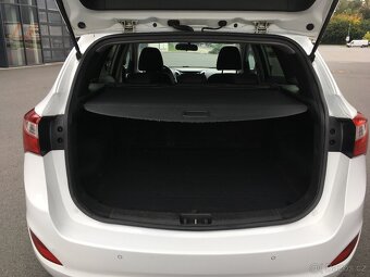 Hyundai i30 1.6 crdi 81kw - 12