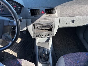 Škoda Fabia 1.2i - 12