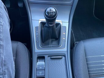 Volkswagen Golf, 1.4TSI 92kW-XENON-NAVI-WEBASTO - 12
