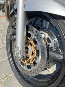 Suzuki Bandit GSF600S - 12