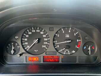 BMW Řada 5, 520iA, 110 Kw, 6 válců, r. v. 1999 - 12