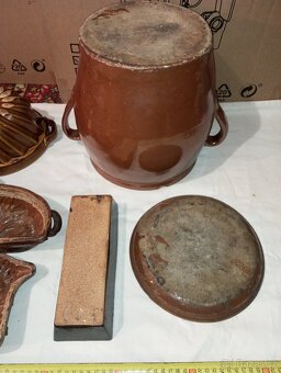 Keramický beránek - dvoudílný, hrnec s poklicí, bábovka aj. - 12