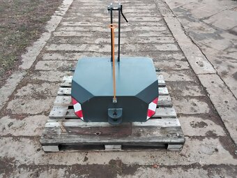 Traktorové závaží - 12