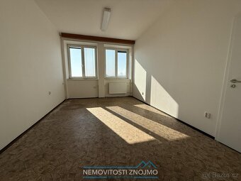 Pronájem parkovacích kójí 165m2, a parkovacího/skladovacího  - 12