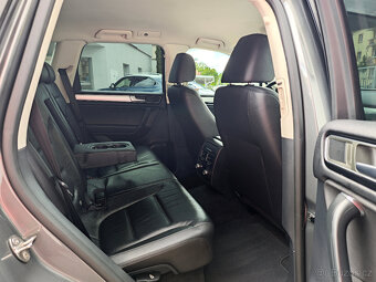 Volkswagen Touareg 3.0TDi V6 4x4 Xenon 360°Kamera - 12