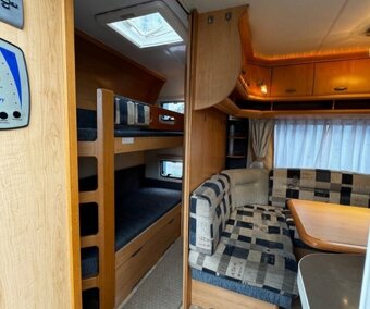 Karavan Hobby De Luxe 560 - 12