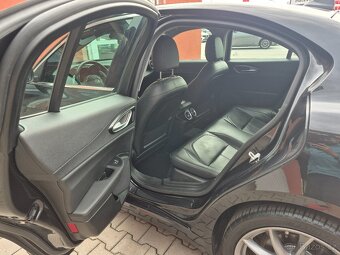 Alfa Romeo Giulia 2.2 JTDM Super 132kW - 12