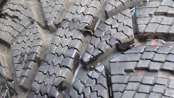 Pneu zimní s ocel.ráfky 4 ks , 175/70/R14 , 4x100mm, ET35 - 12