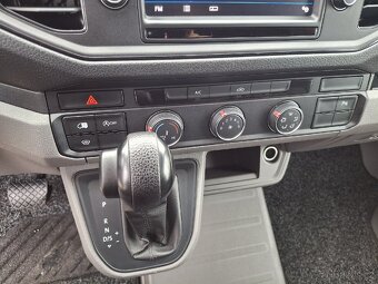 CRAFTER 2,0 TDI 130 KW DSG KLIMA - 12